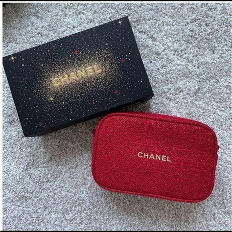 chanel makeup bag set|chanel makeup bag price.